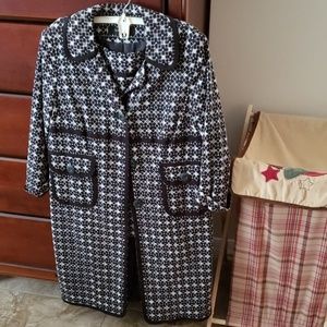 Nine West black and white suit size 8 softly used